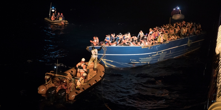 Medici Senza Frontiere - Immigrati salvati in mare
